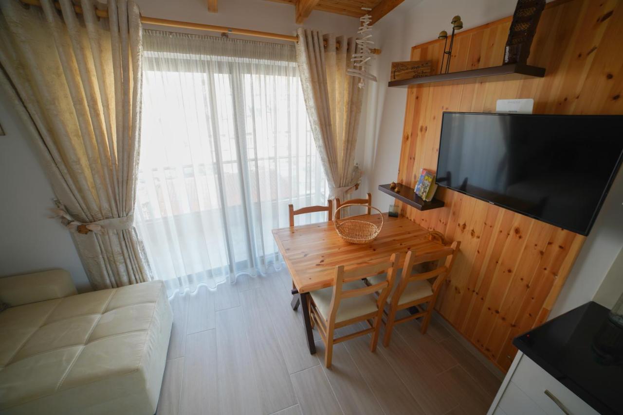 City Glow Apartments Саранда Екстер'єр фото