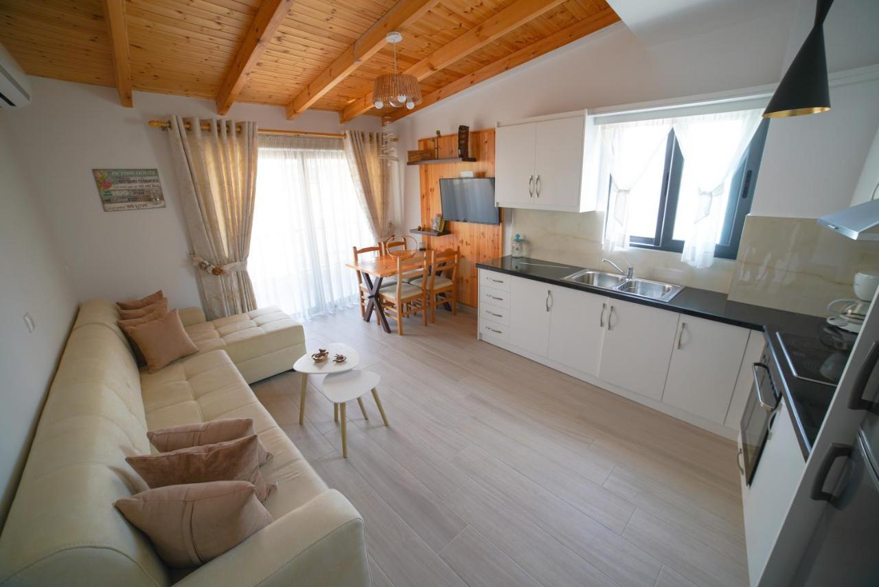 City Glow Apartments Саранда Екстер'єр фото
