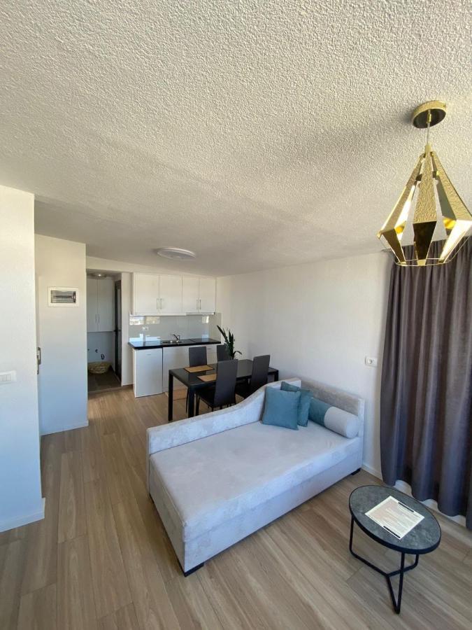 City Glow Apartments Саранда Екстер'єр фото
